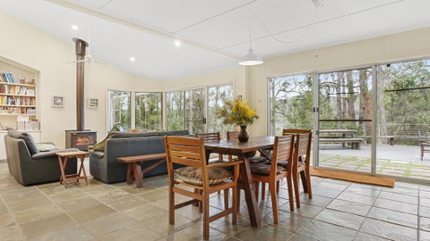 The River House - E Caravan Parks 0