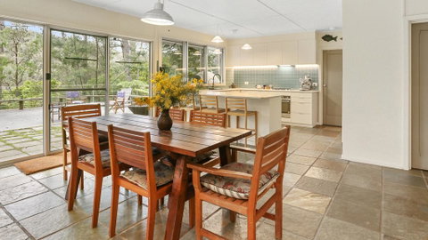 The River House - E Caravan Parks 1