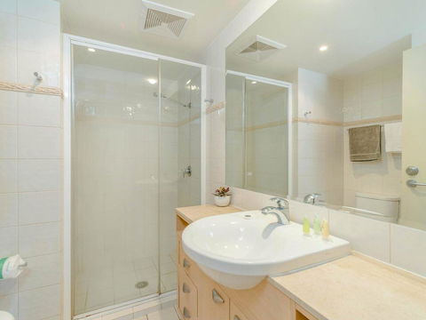 The Sands 7- Great Views Across The Ocean - E Caravan Parks 2