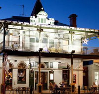 The Shamrock Hotel Live Music Venue - E Caravan Parks