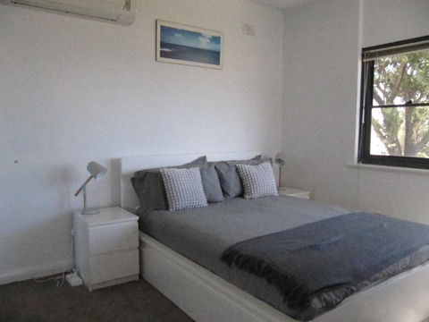 The Somerton Beach Retreat - E Caravan Parks 2