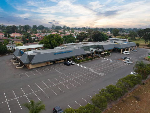 The Sportsman's Hotel - E Caravan Parks 1