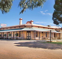 The Standpipe Golf Motor Inn - E Caravan Parks