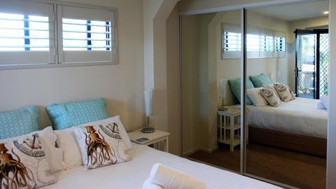 THE TIN SHED Couples Accommodation At Bay Of Fires - E Caravan Parks 1