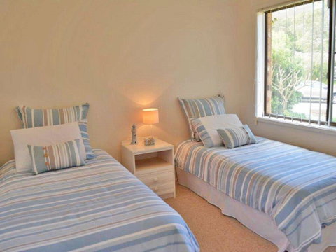 The Verandah', 9 Hanson Avenue - Fantastic Child Friendly Home - E Caravan Parks 3