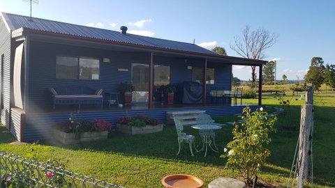The Wattle Lodge - E Caravan Parks 3