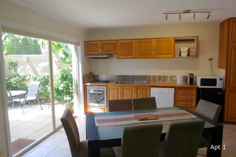 The Wave Oasis SC B&B - E Caravan Parks 1