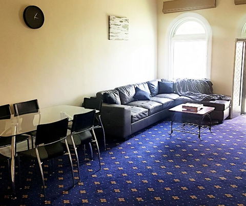 The Wharf Hotel - E Caravan Parks 1