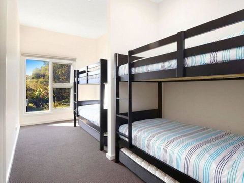 The Wharf House - Budgewoi - E Caravan Parks 1