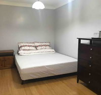 Thomastown antique house en-suite room - E Caravan Parks