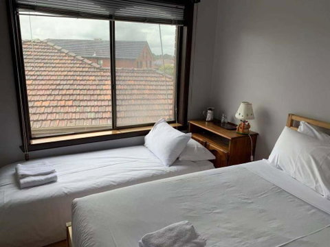 Thomastown Antique House Room 3 - E Caravan Parks 0