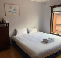 Thomastown Antique House Room 4 - E Caravan Parks