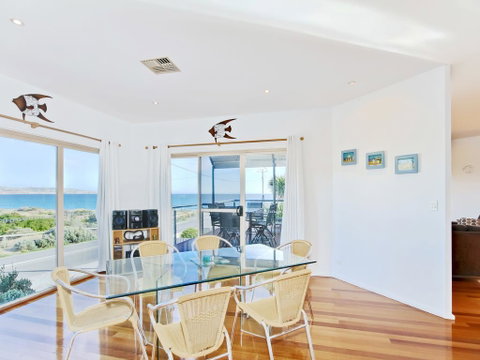Through The Looking Glass - E Caravan Parks 3