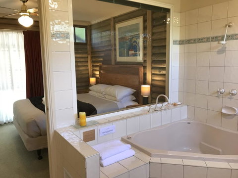 Ti-Tree Village - E Caravan Parks 1
