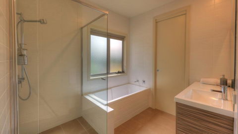 Tides Reach - E Caravan Parks 2