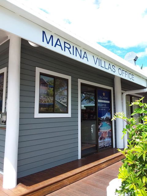 Tin Can Bay Marina Villas - E Caravan Parks 0