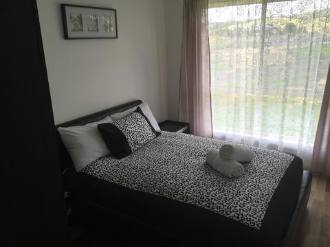 Titania Motel - E Caravan Parks 2