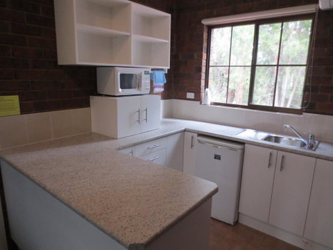 Tocumwal Golf Resort - E Caravan Parks 0