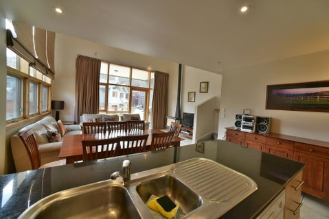 Tomarlin Views 1 - E Caravan Parks 2
