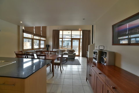 Tomarlin Views 1 - E Caravan Parks 1