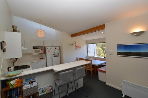 Tombarra 4B 2 - E Caravan Parks 2