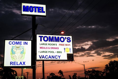 Tommo's Motor Lodge - E Caravan Parks 2