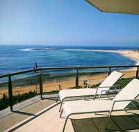 Toowoon Bay Beachfront Apartment - E Caravan Parks
