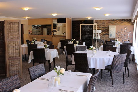 Top Of The Town Motel - E Caravan Parks 3