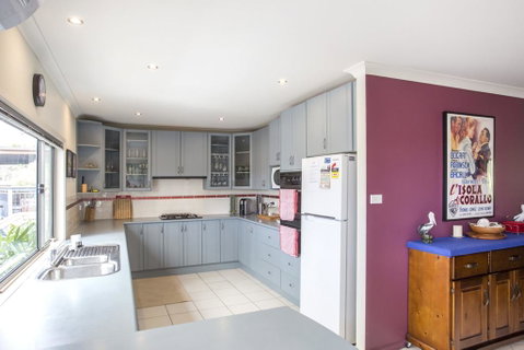 Torquay Drive 22 - E Caravan Parks 3