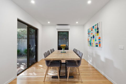 TORQUAY Relax And Unwind Beach 300m Table Tennis - E Caravan Parks 1