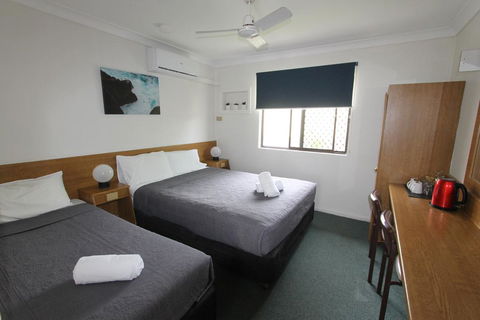 Toreador Motel - E Caravan Parks 3