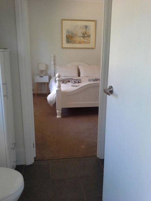 Tree Lodge - E Caravan Parks 1