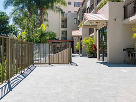 Trickett Gardens Holiday Inn - E Caravan Parks 2