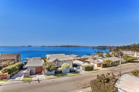 Triview Unit 11 - Soldiers Point - E Caravan Parks 1