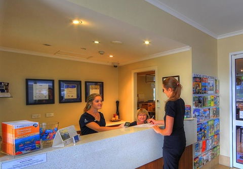 Tropixx Motel & Restaurant - E Caravan Parks 1