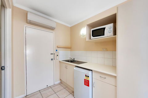 Tropical Queenslander - E Caravan Parks 2