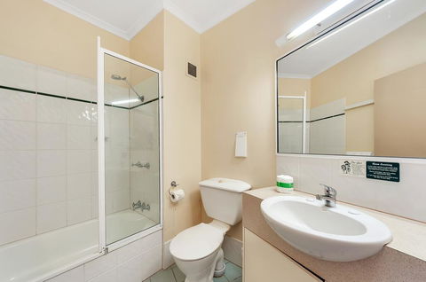 Tropical Queenslander - E Caravan Parks 1