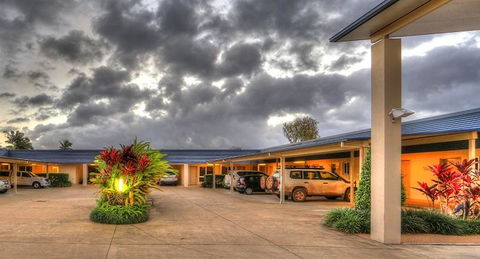 Tropixx Motel & Restaurant - E Caravan Parks 0