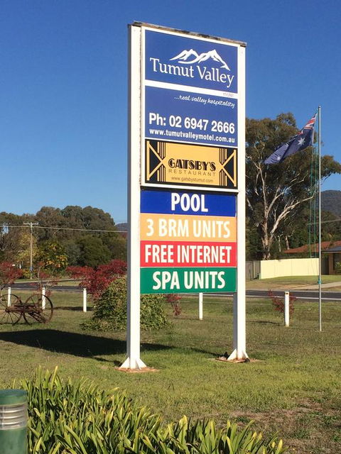 Tumut Valley Motel - E Caravan Parks 3