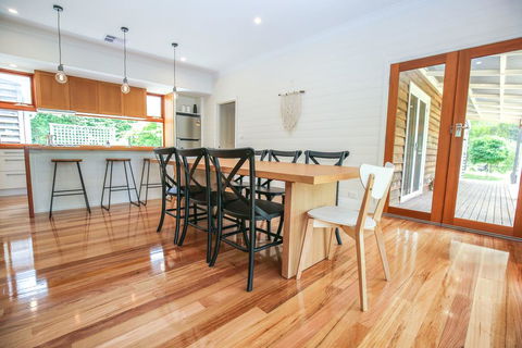Two Oaks - E Caravan Parks 2