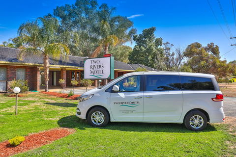 Two Rivers Motel - E Caravan Parks 2