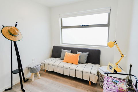 U101 Brunswick Living Brand New Deluxe Balcony Apartment Close To Airport And CBD - E Caravan Parks 1