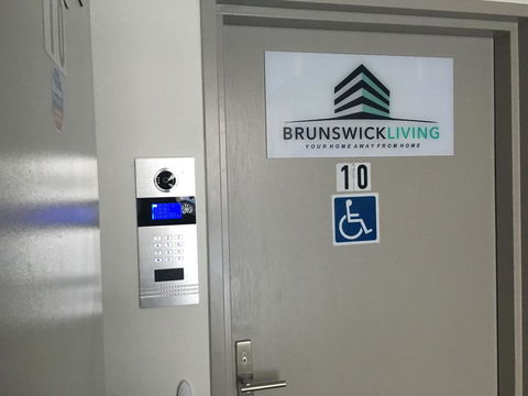U201 Brunswick Living Brand New Deluxe Balcony Upper Floor Apartment Close To Airport And CBD - E Caravan Parks 3