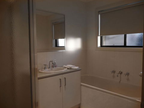 Ulmara Unit 3 - E Caravan Parks 1