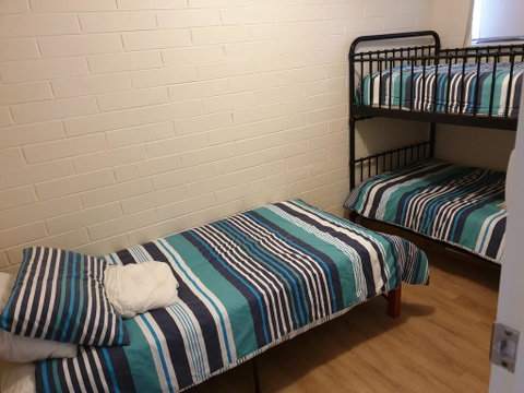 Unit 2 Breakaway Lodge - E Caravan Parks 2