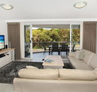 Unit 2 Point Break Apartments 1-3 Point Arkwright Linen Incl - E Caravan Parks
