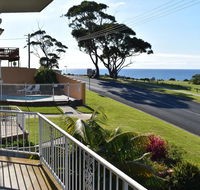 Unit 2 Ballingalla Apartments - E Caravan Parks