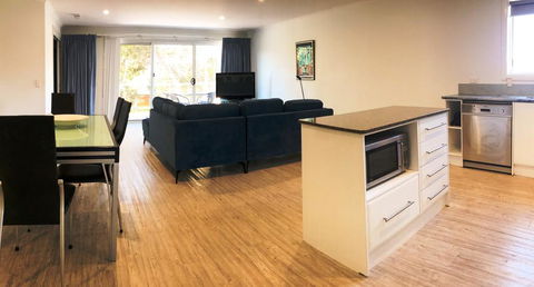 Unit 8 - Boardwalk - E Caravan Parks 2