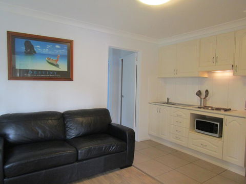 Upper Hunter Annex - E Caravan Parks 0