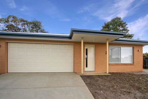 V & V Family Dream Away - E Caravan Parks 0